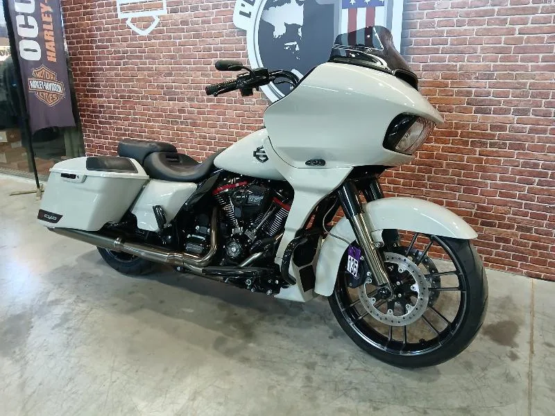 TOURING ROAD GLIDE 1923 CVO