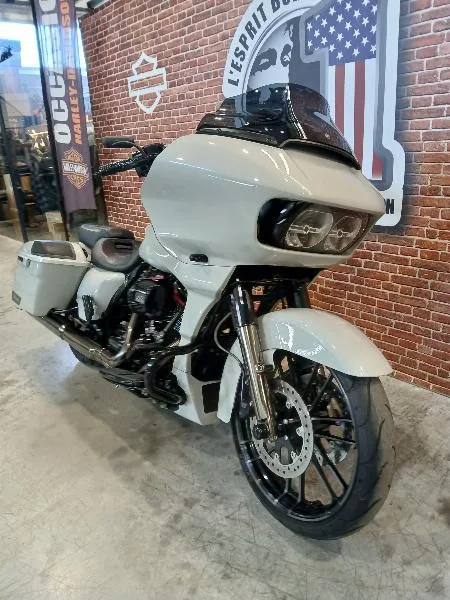 TOURING ROAD GLIDE 1923 CVO