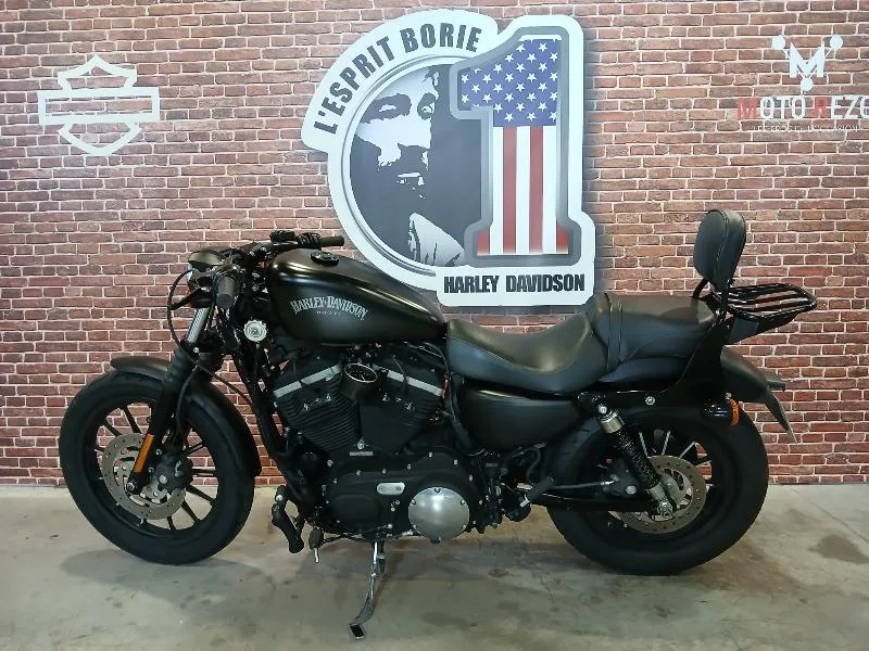 SPORTSTER IRON 883