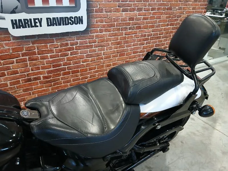 SOFTAIL BREAKOUT 1800 PRO STREET CVO
