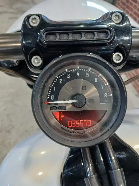 SOFTAIL BREAKOUT 1800 PRO STREET CVO