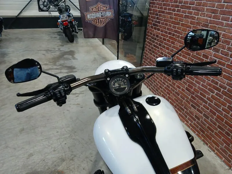 SOFTAIL BREAKOUT 1800 PRO STREET CVO