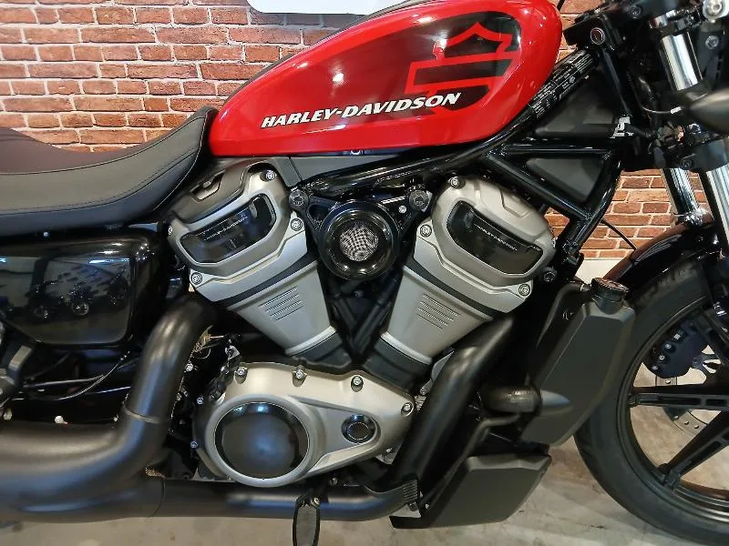 SPORTSTER NIGHTSTER 975