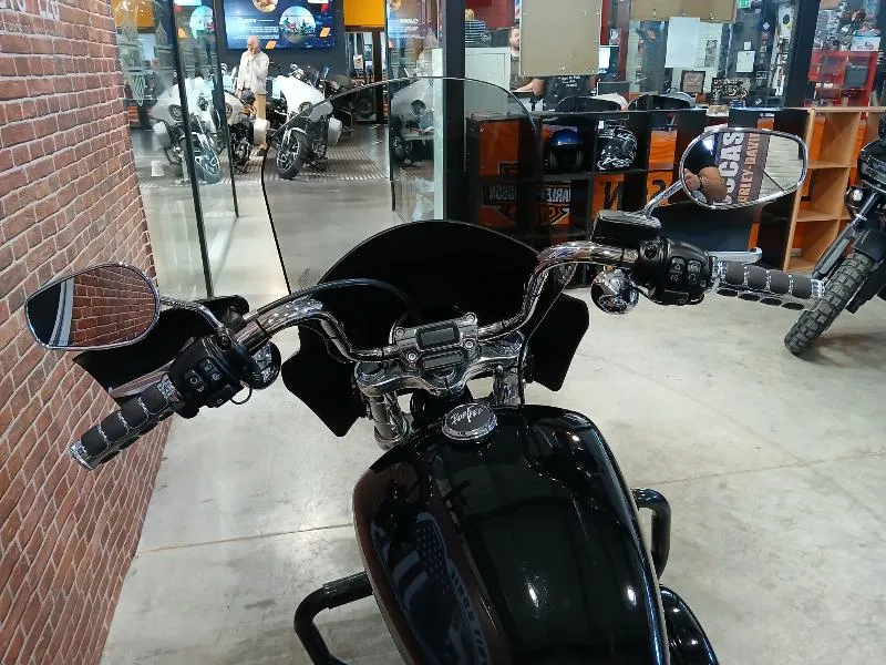SOFTAIL STANDARD 1745