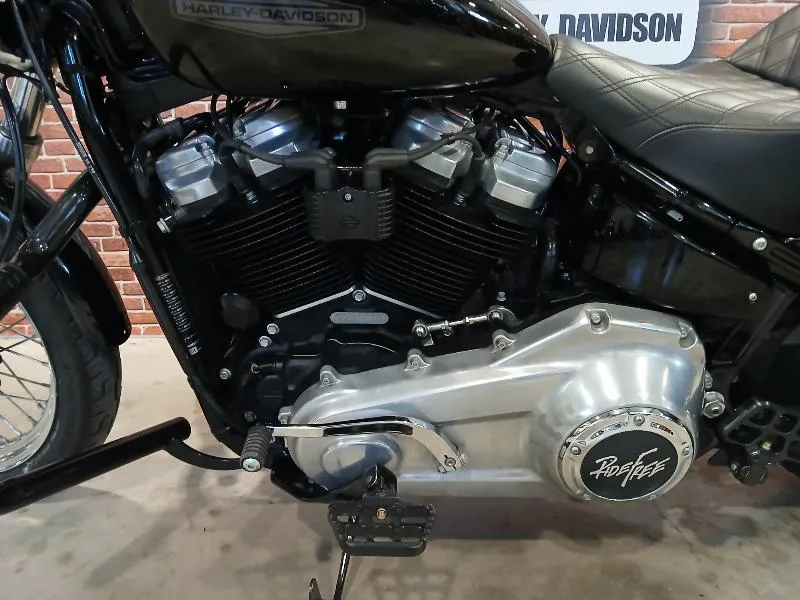 SOFTAIL STANDARD 1745