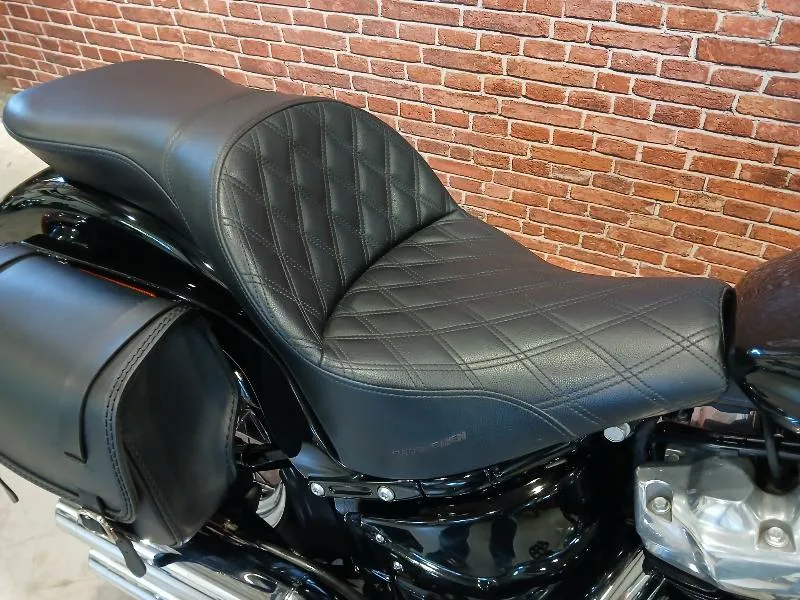 SOFTAIL STANDARD 1745
