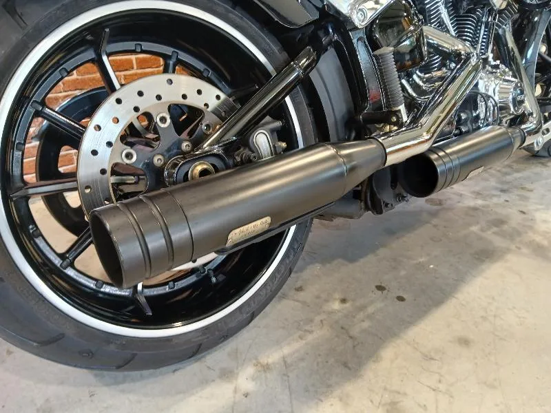 SOFTAIL BREAKOUT 1690