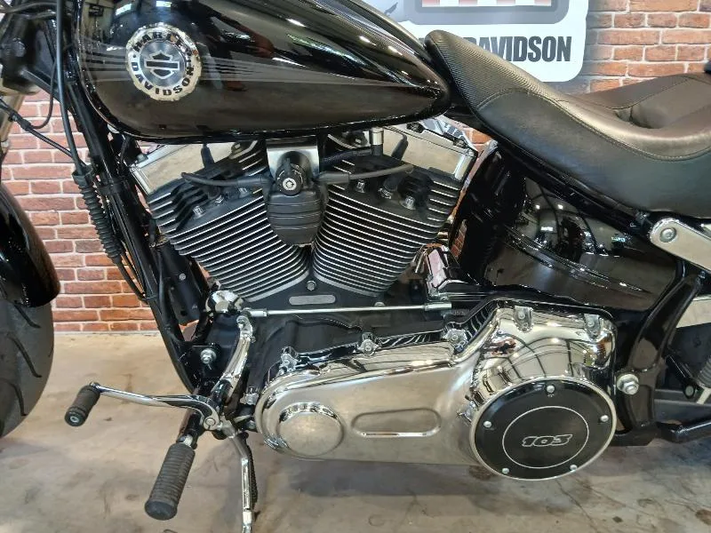 SOFTAIL BREAKOUT 1690