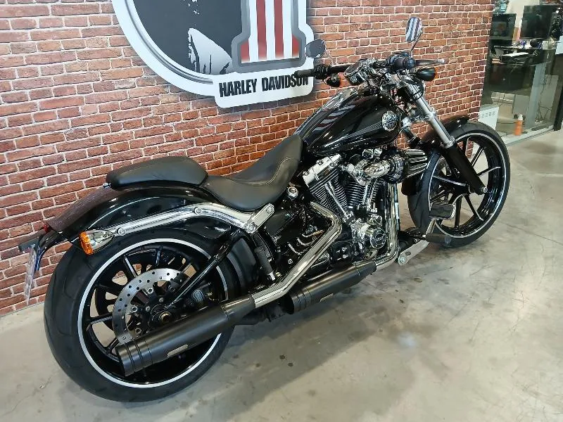 SOFTAIL BREAKOUT 1690
