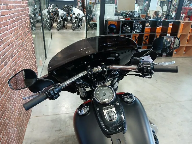 DYNA FAT BOB 1690
