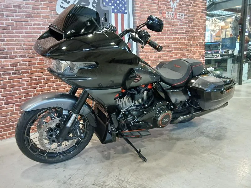 TOURING ROAD GLIDE 1977 CVO