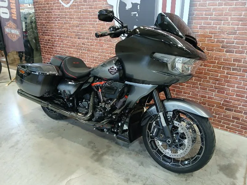 TOURING ROAD GLIDE 1977 CVO