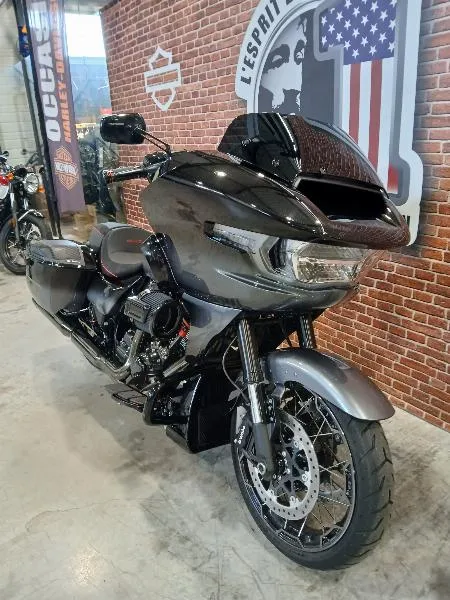 TOURING ROAD GLIDE 1977 CVO