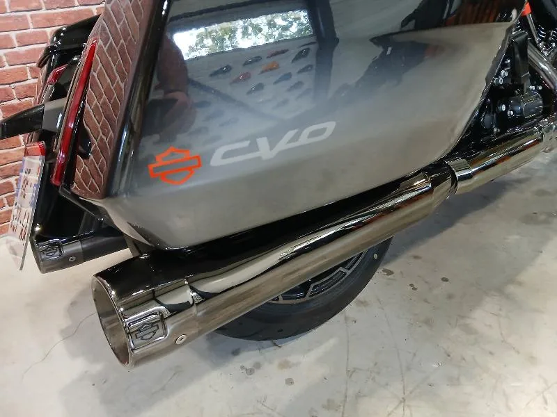 TOURING ROAD GLIDE 1977 CVO