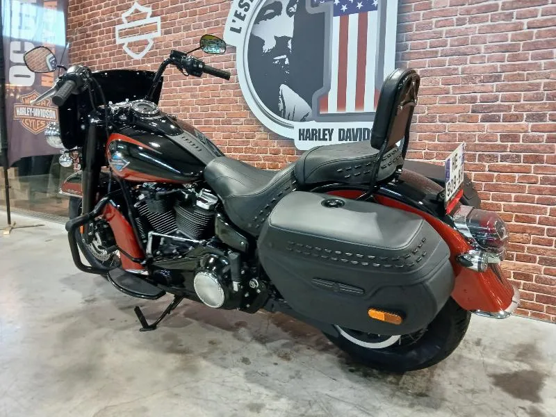 SOFTAIL HERITAGE 1923 CLASSIC