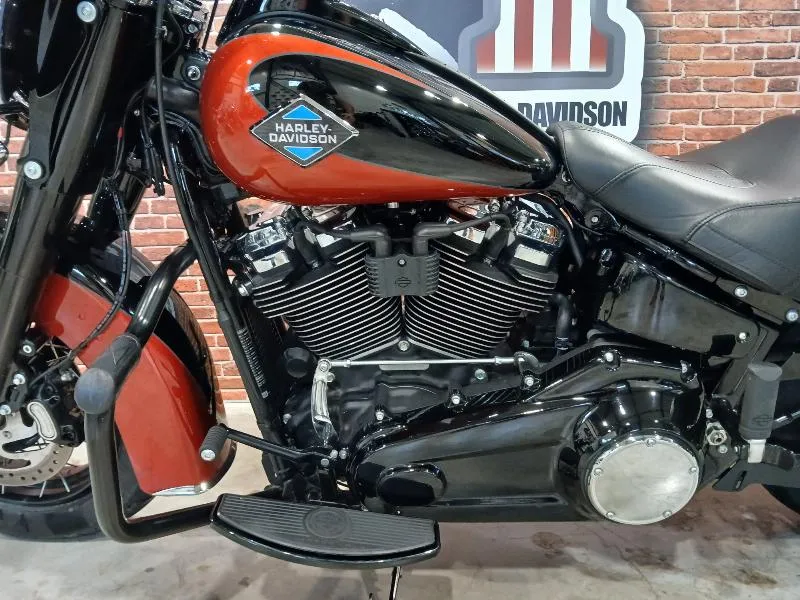 SOFTAIL HERITAGE 1923 CLASSIC