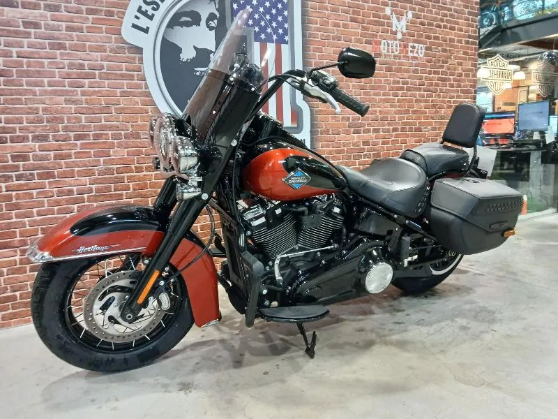 SOFTAIL HERITAGE 1923 CLASSIC