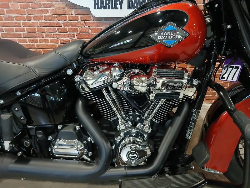 SOFTAIL HERITAGE 1923 CLASSIC