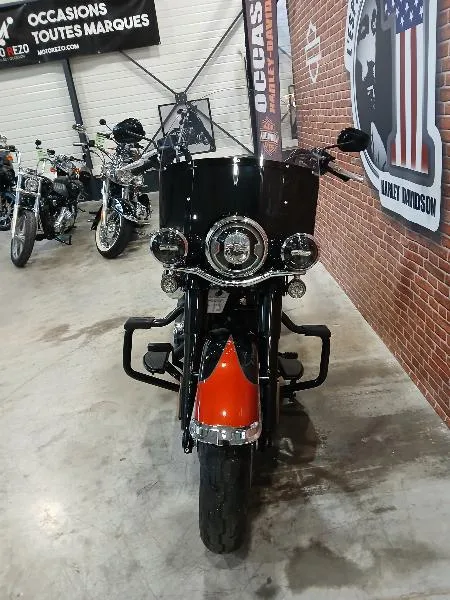 SOFTAIL HERITAGE 1923 CLASSIC