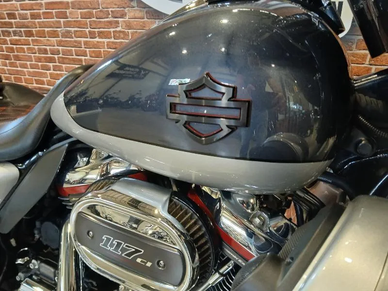 TOURING STREET GLIDE 1977 CVO 