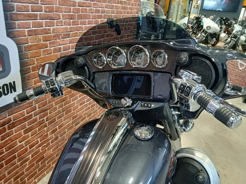 TOURING STREET GLIDE 1977 CVO 