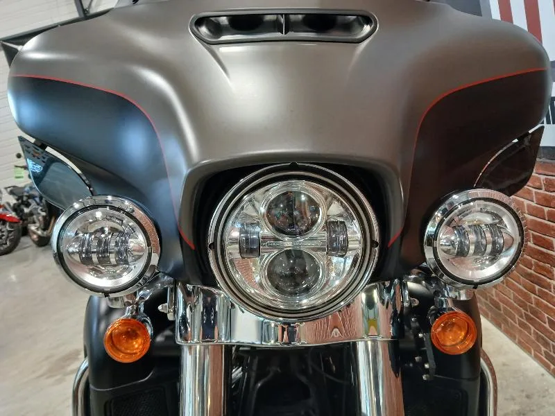 TOURING ELECTRA GLIDE 1868 ULTRA LIMITED