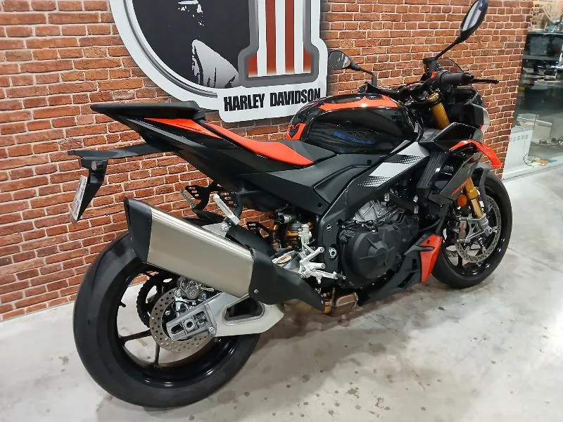 TUONO 1100 V4 FACTORY