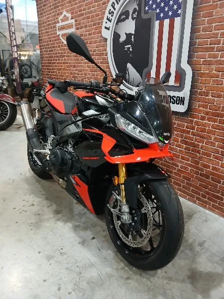 TUONO 1100 V4 FACTORY