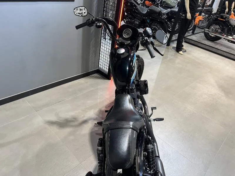 SPORTSTER IRON 1200