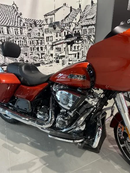 TOURING ROAD GLIDE 1923