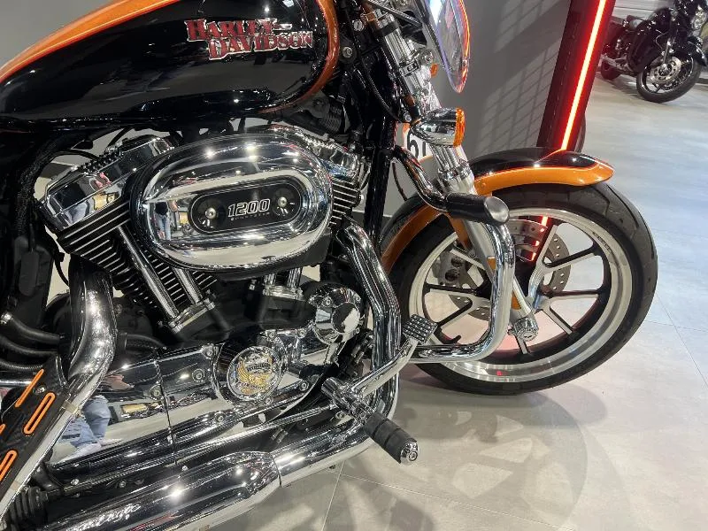 SPORTSTER SUPERLOW 1200 T