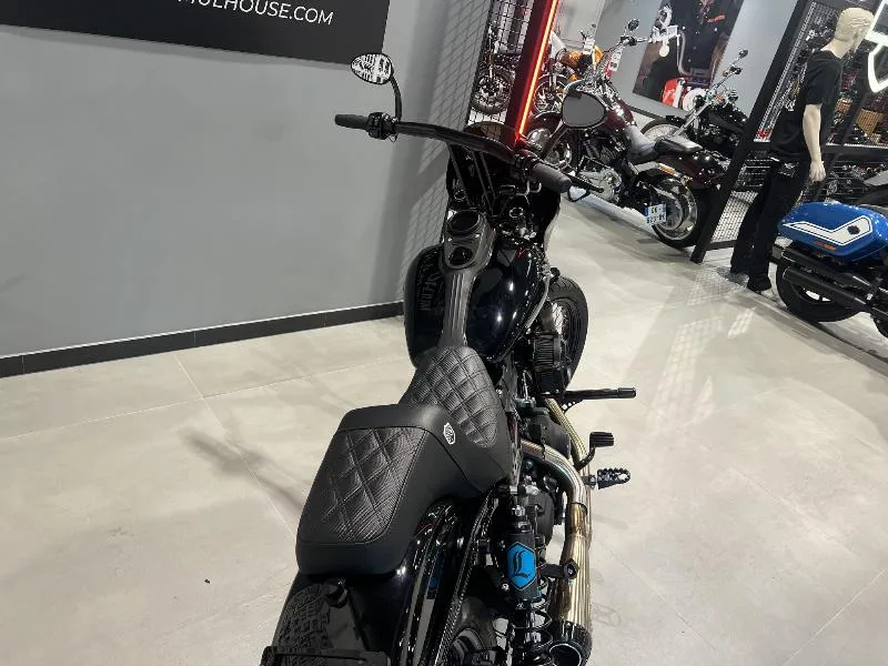 DYNA STREET BOB 1690
