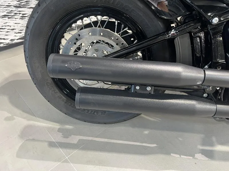 SOFTAIL STREET BOB 1745