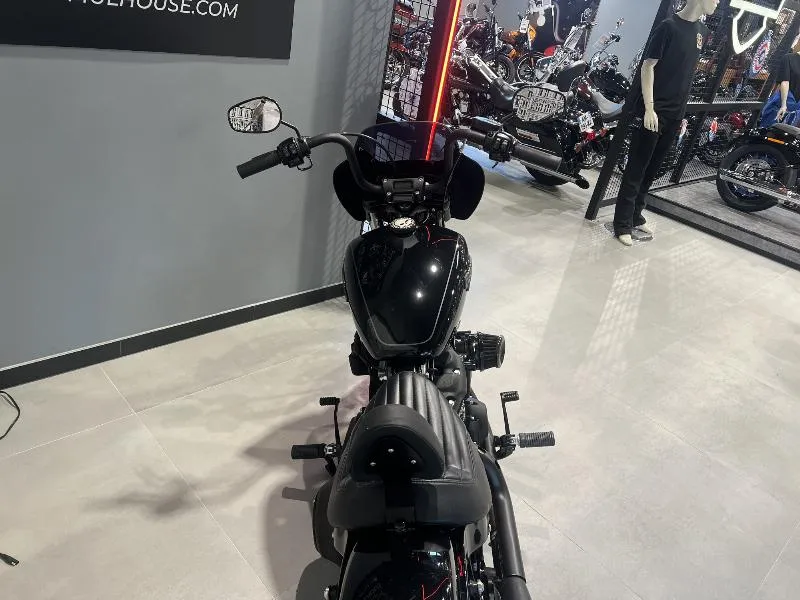 SOFTAIL STREET BOB 1745