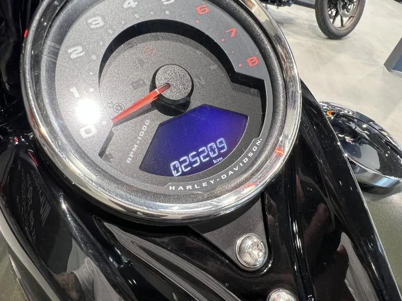 SOFTAIL FAT BOB 1800
