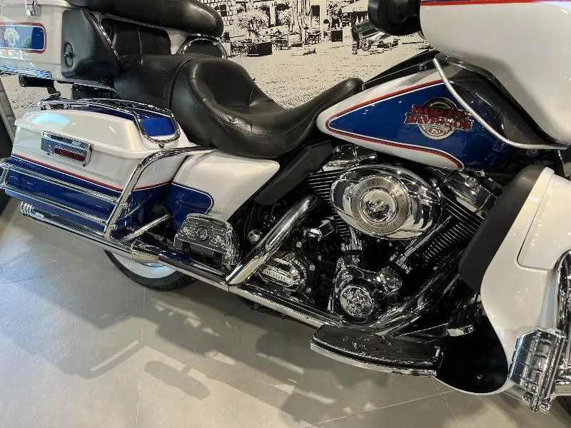 TOURING ELECTRA GLIDE 1584 ULTRA CLASSIC
