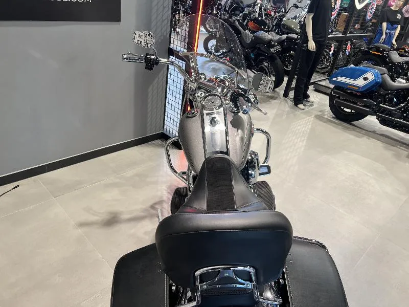 TOURING ROAD KING 1690 CLASSIC