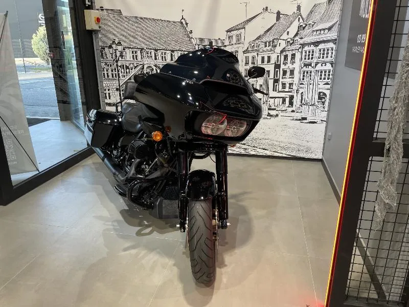 TOURING ROAD GLIDE 1923 ST