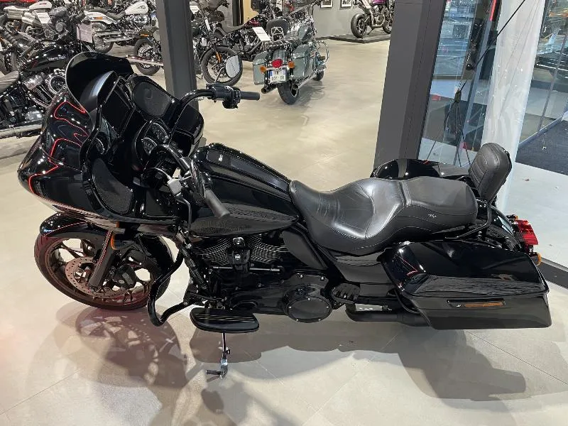 TOURING ROAD GLIDE 1923 ST