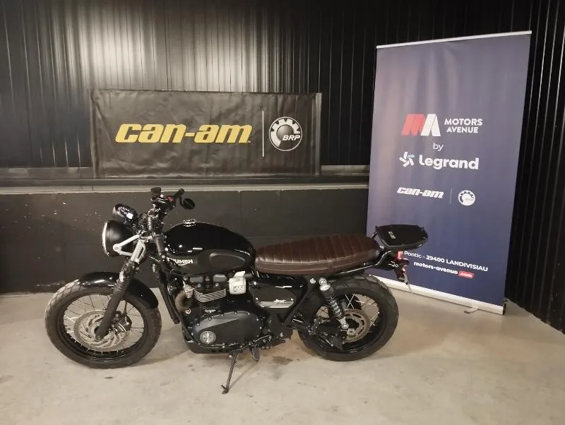 STREET SCRAMBLER  900
