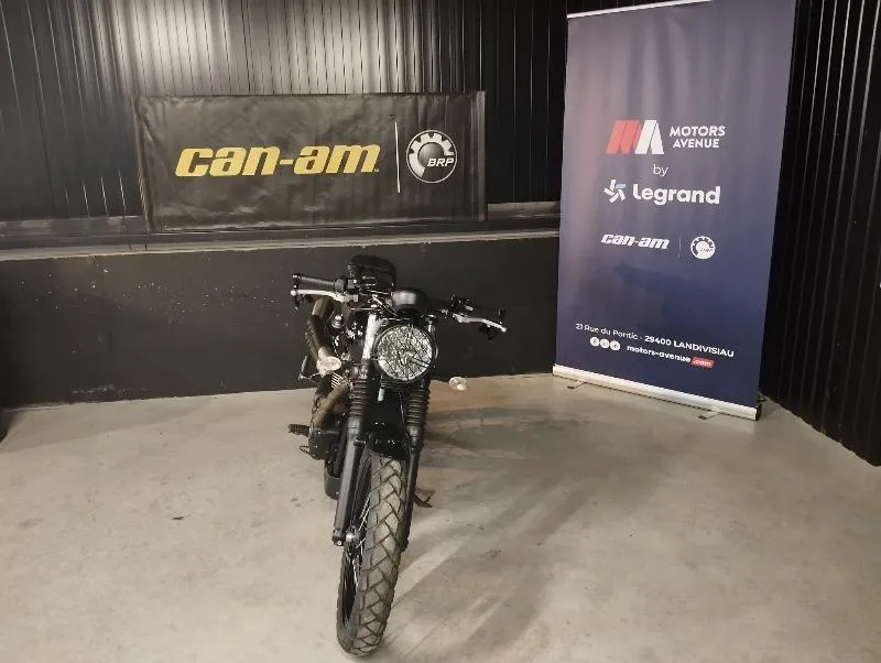 STREET SCRAMBLER  900