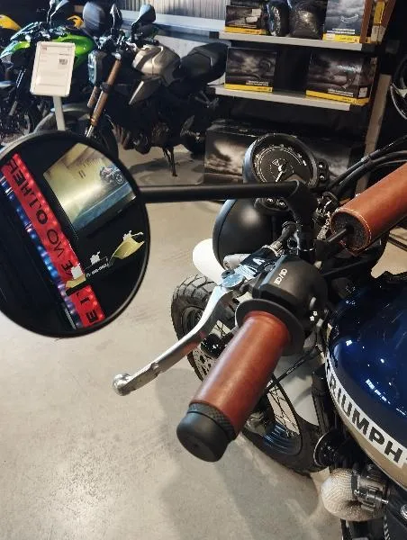 SCRAMBLER 900