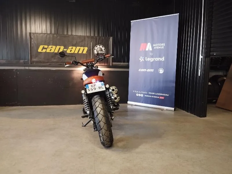SCRAMBLER 900