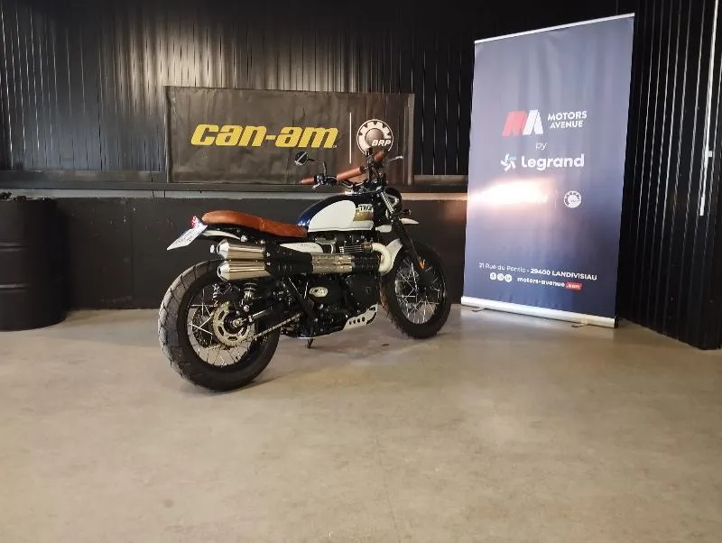 SCRAMBLER 900