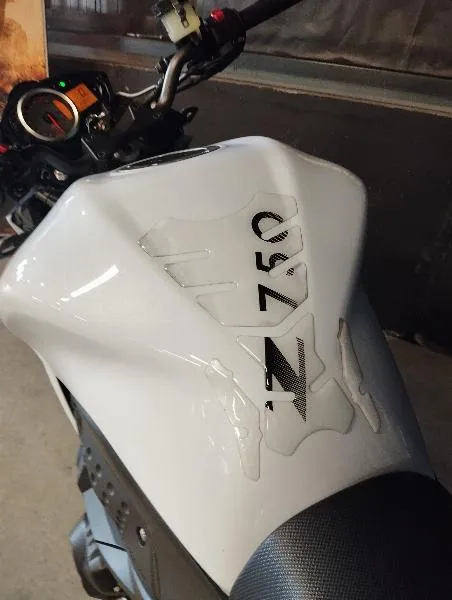 Z 750