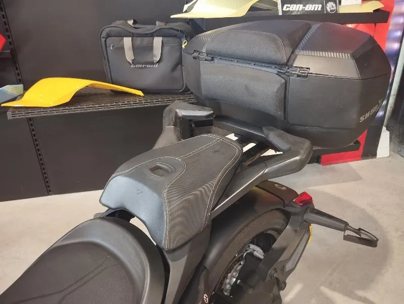 RYKER 900