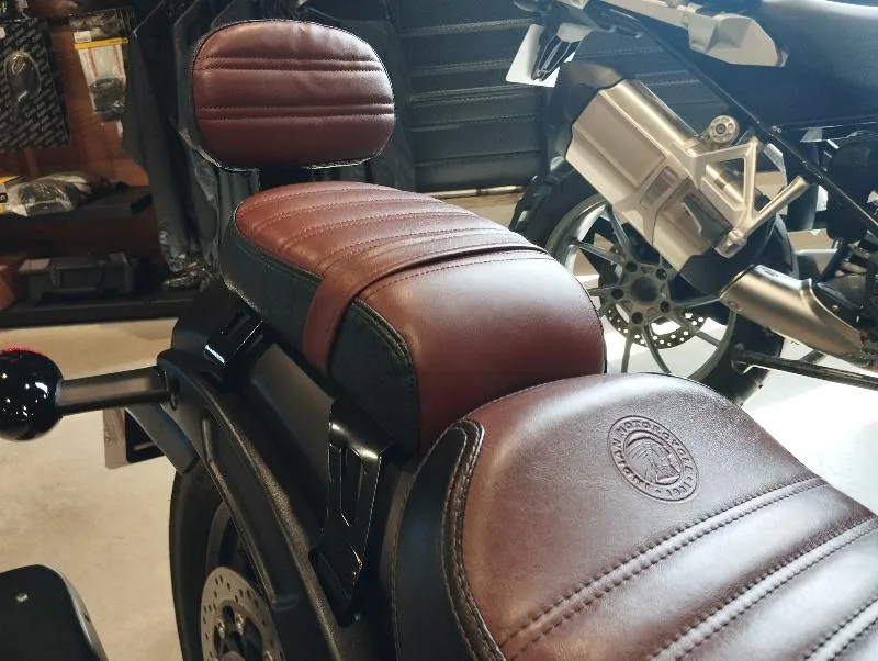 SCOUT BOBBER SIXTY