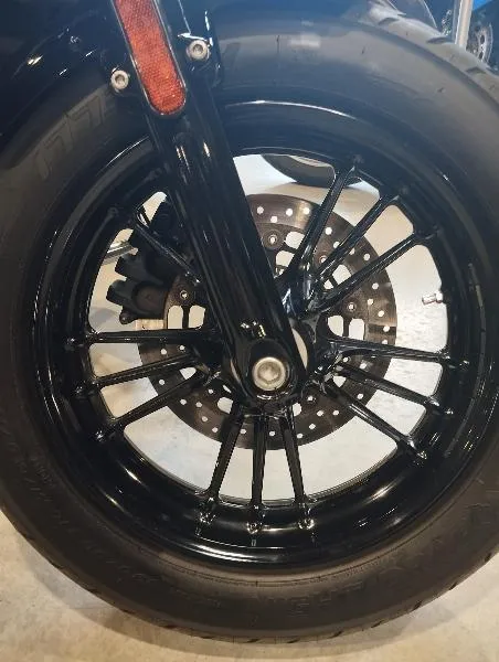 SCOUT BOBBER SIXTY