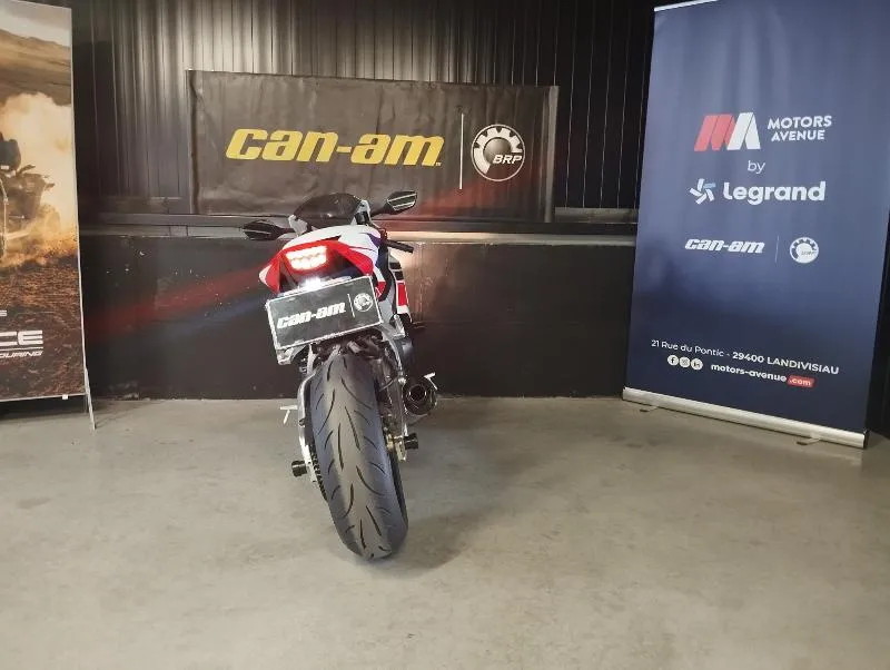CBR 1000 RR FIREBLADE