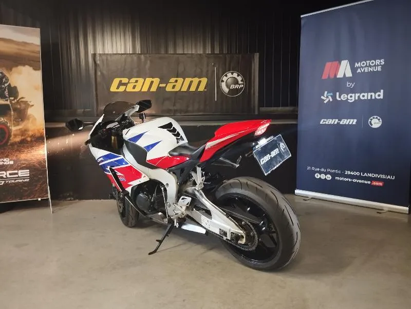 CBR 1000 RR FIREBLADE
